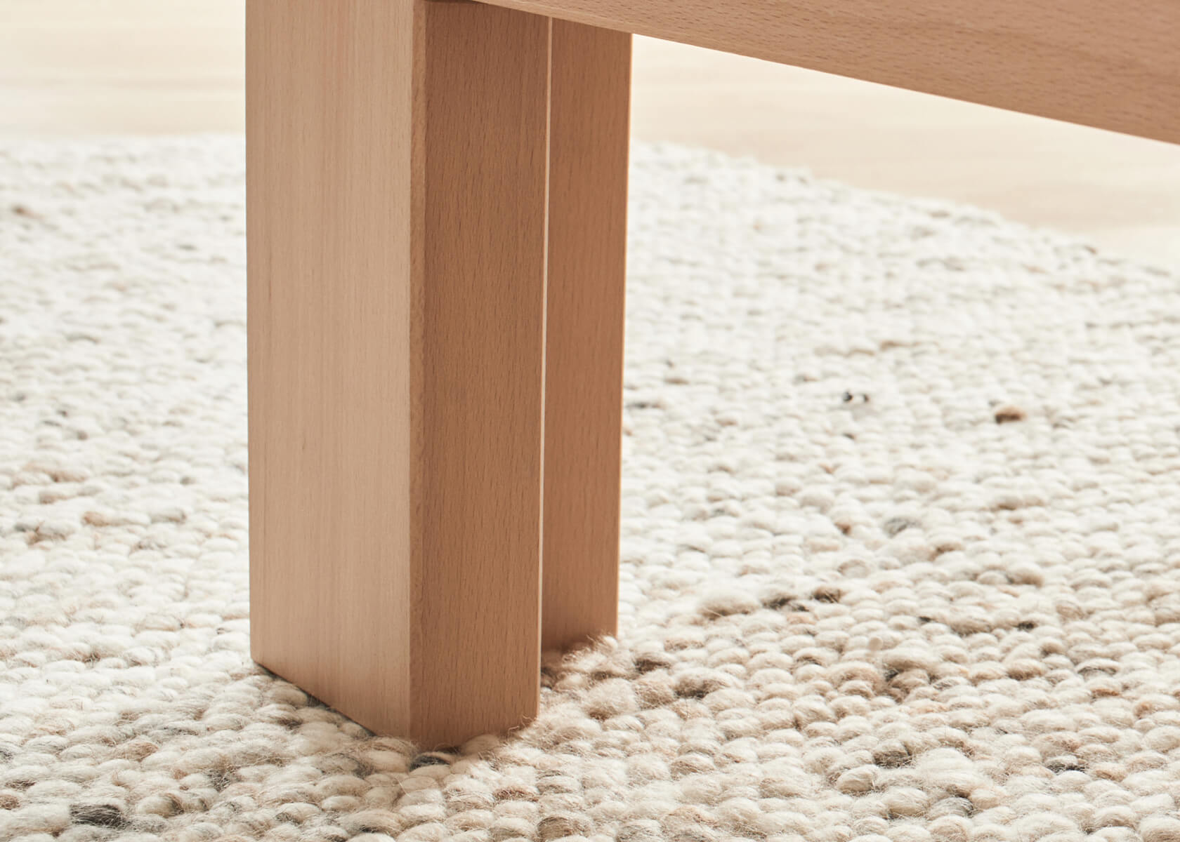 Letto in legno massiccio NOVA