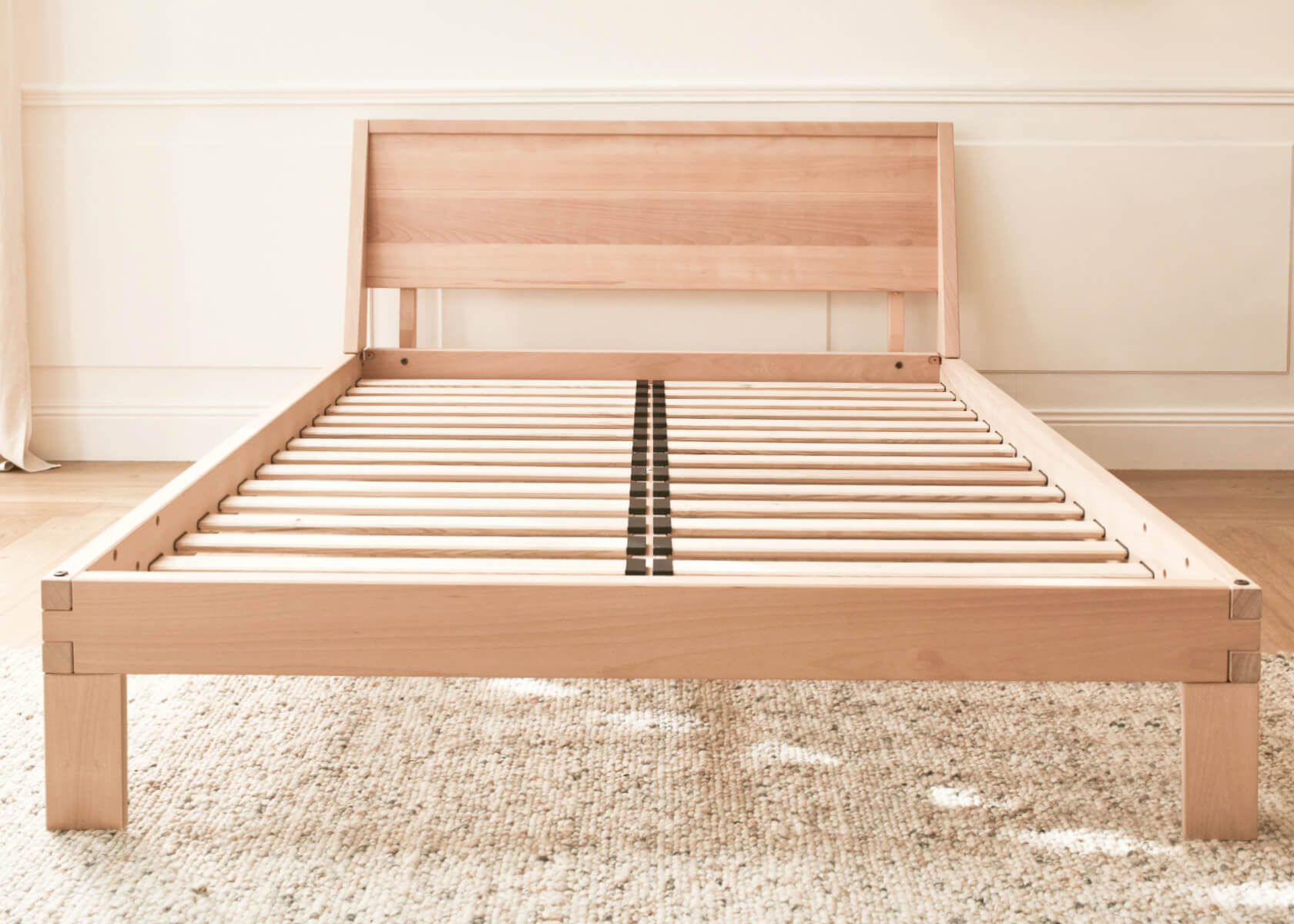 Letto in legno massiccio NOVA