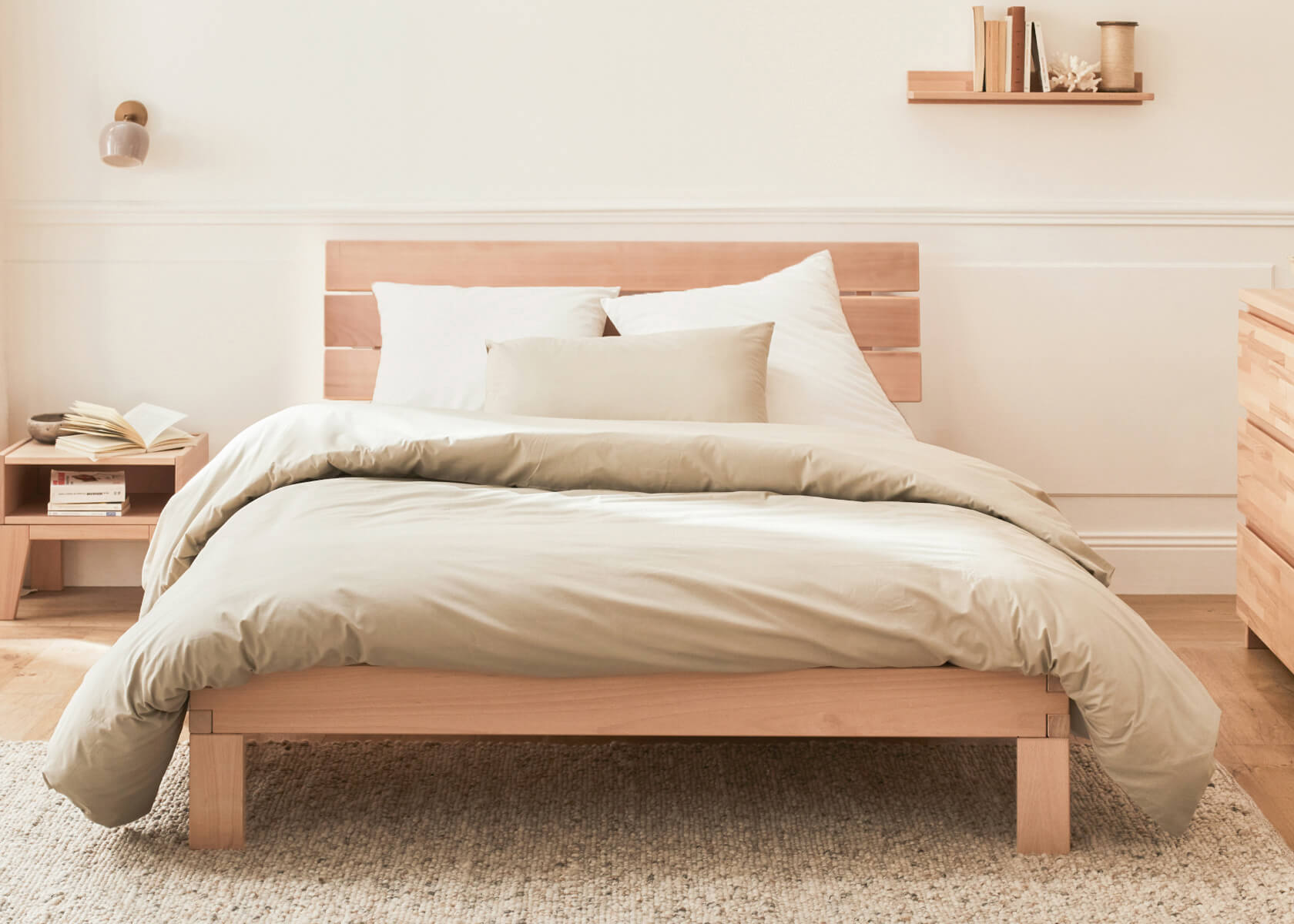 Letto in legno massiccio NOVA