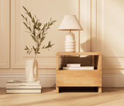 Comodino in legno massiccio AVA