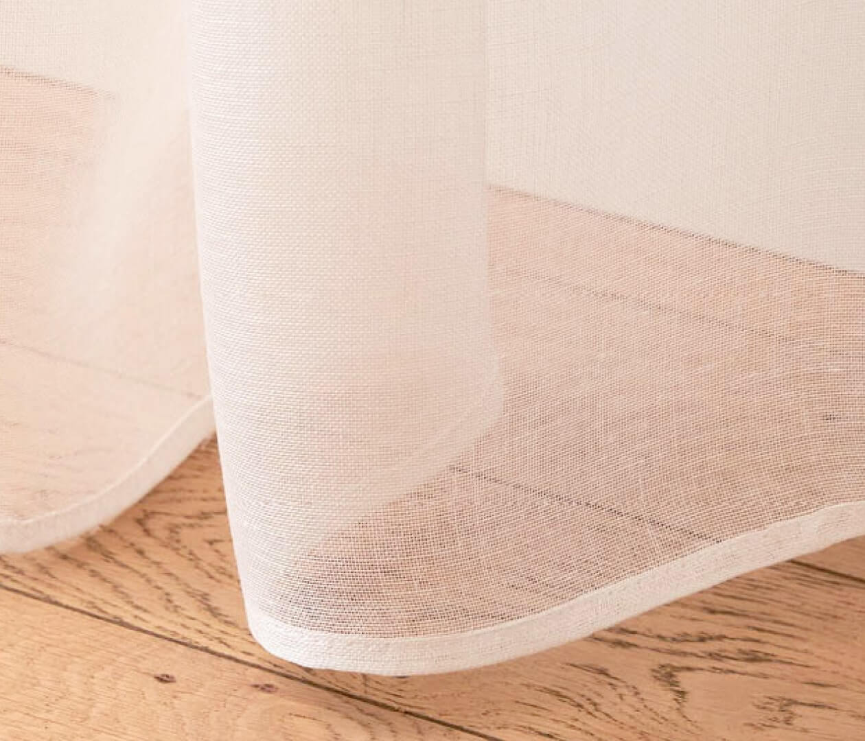 Tende sottili in lino bianco ALTO